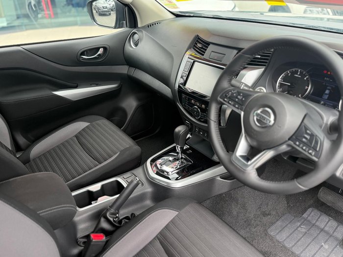 2024 Nissan Navara ST-X