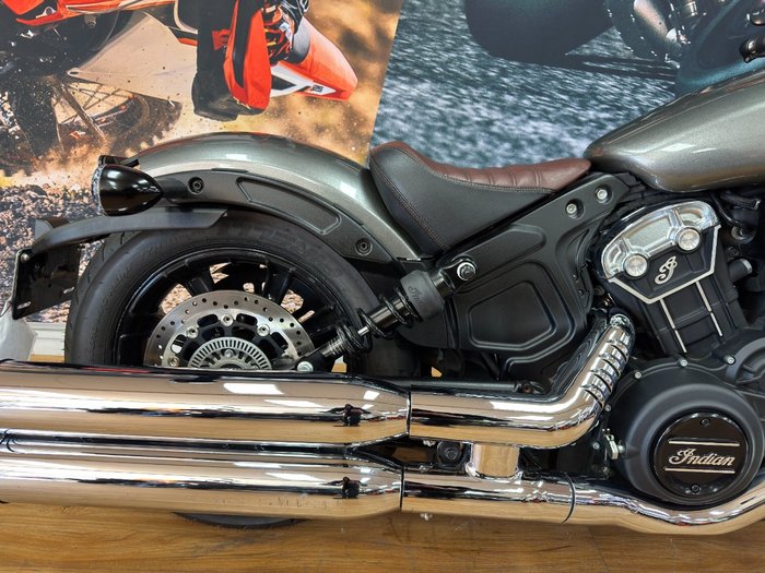 2022 INDIAN SCOUT BOBBER GREY