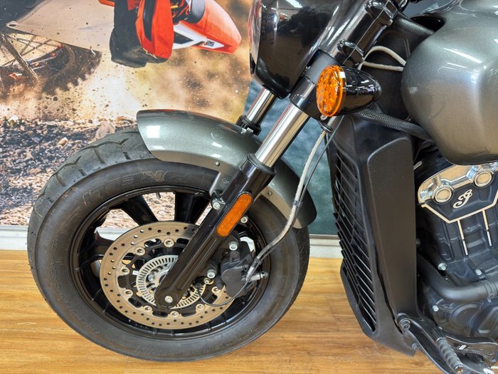 2022 INDIAN SCOUT BOBBER GREY