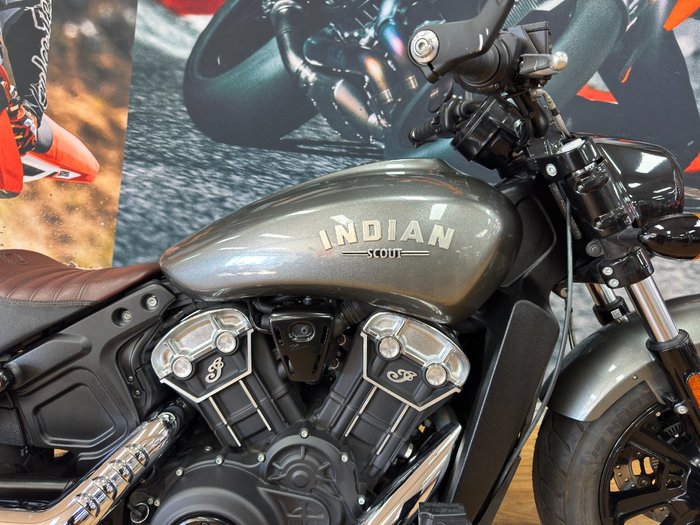 2022 INDIAN SCOUT BOBBER GREY