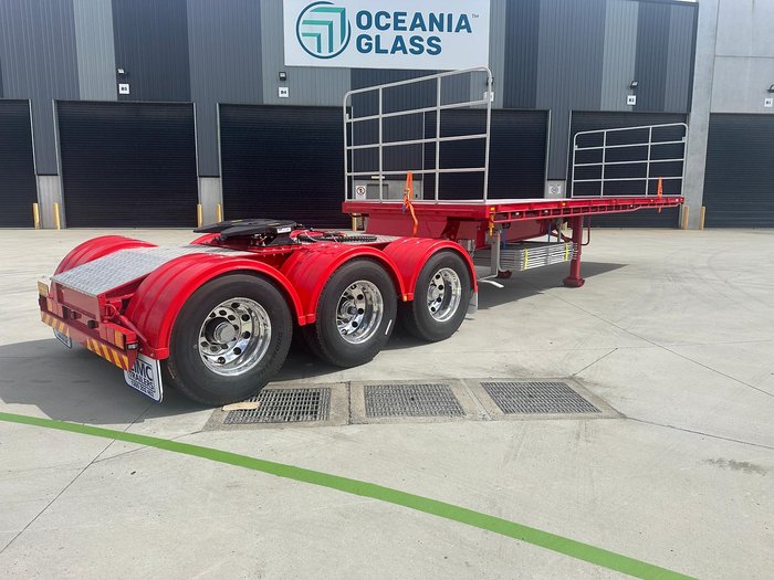 2025 CIMC 12 Pallet Lead Flat Deck