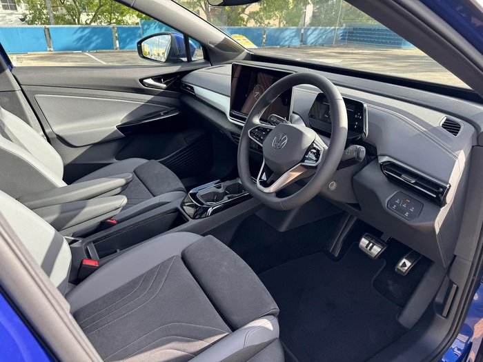 2024 Volkswagen ID.4 Pro