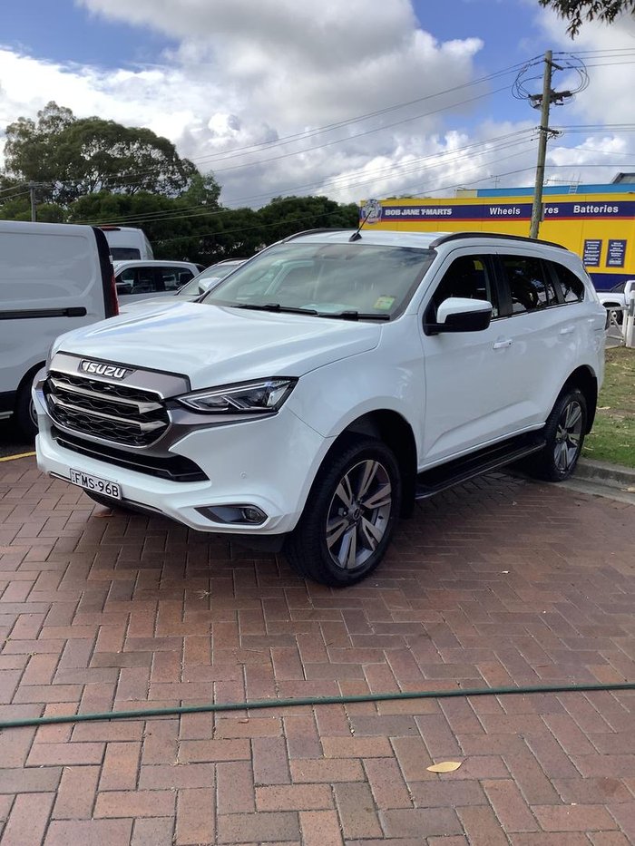 2023 Isuzu MU-X LS-T