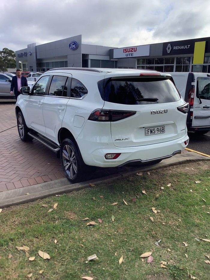 2023 Isuzu MU-X LS-T