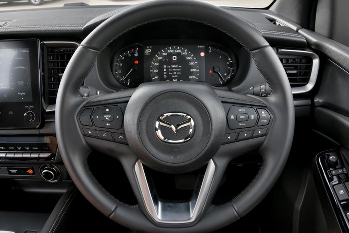 2025 Mazda BT-50 GT
