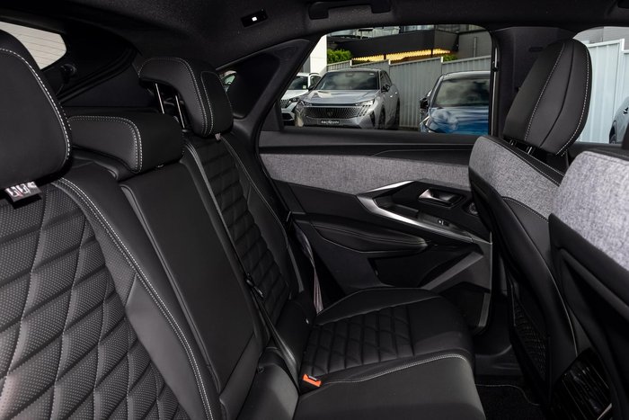 2024 Peugeot 3008 GT Premium Hybrid