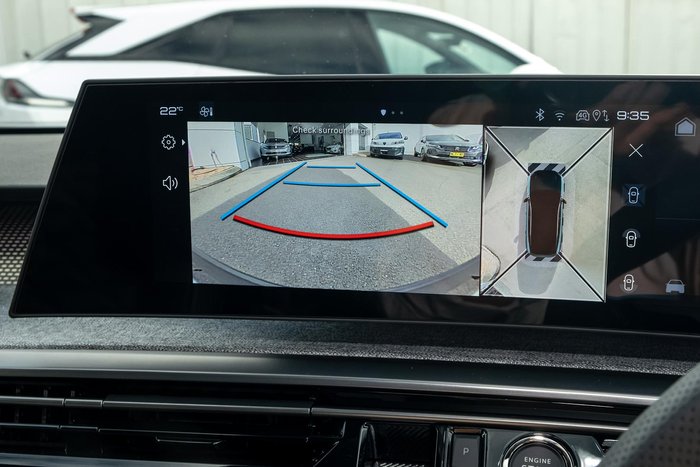 2024 Peugeot 3008 GT Premium Hybrid P64 MY25 Okenite White