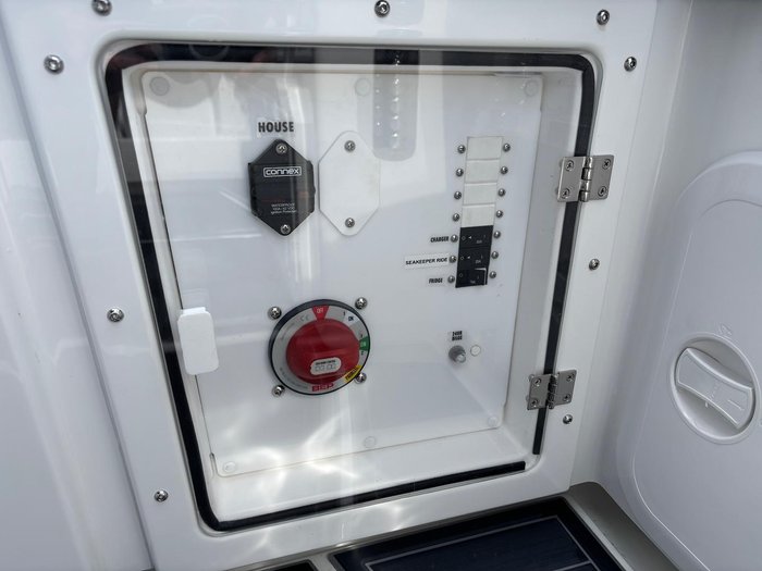 2025 Cruise Craft E695 HT