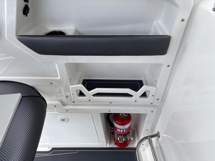 2025 Cruise Craft E695 HT