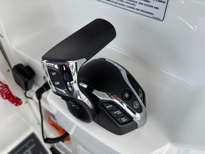 2025 Cruise Craft E695 HT