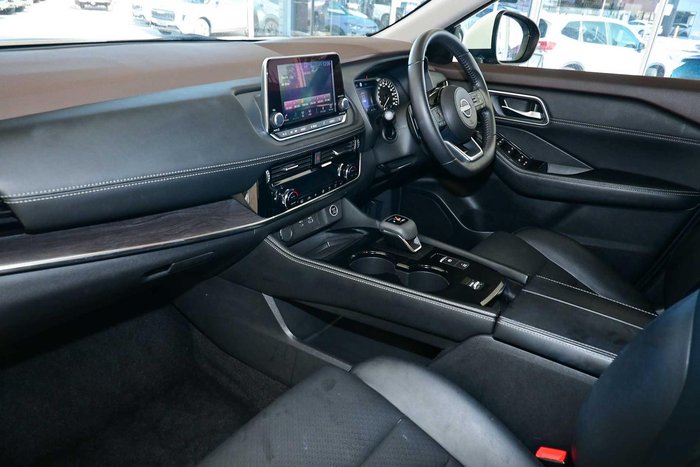 2024 Nissan X-TRAIL ST-L