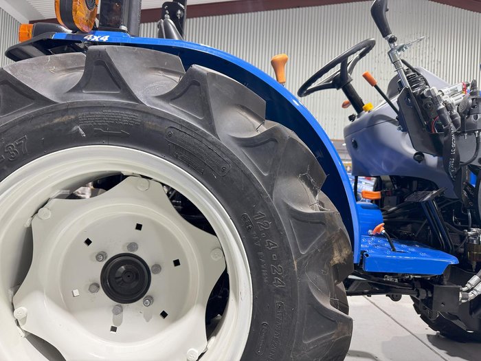 New Holland Workmaster 40 Tractor