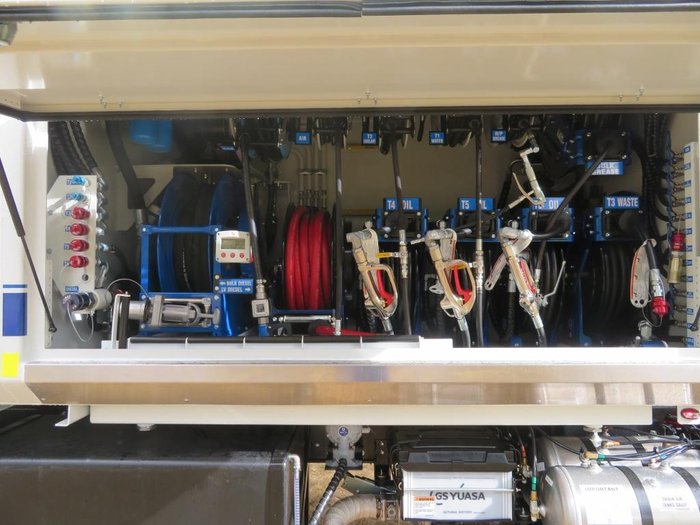 2025 Isuzu F Series FVZ 260-300 WHITE