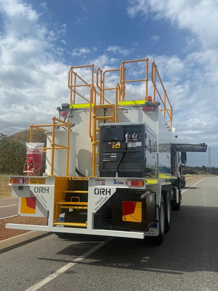 2025 Isuzu F Series FVZ 260-300 WHITE