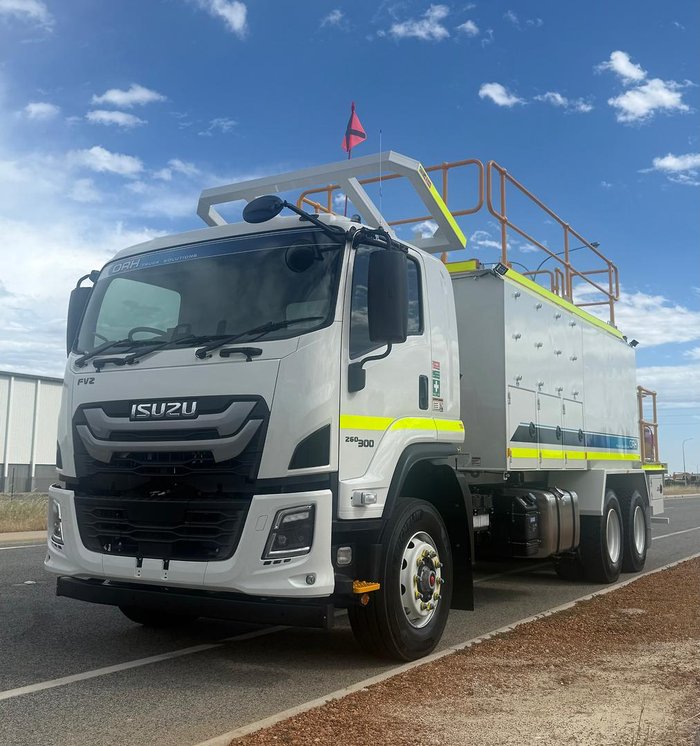 2025 Isuzu F Series FVZ 260-300 AT R55 WHITE