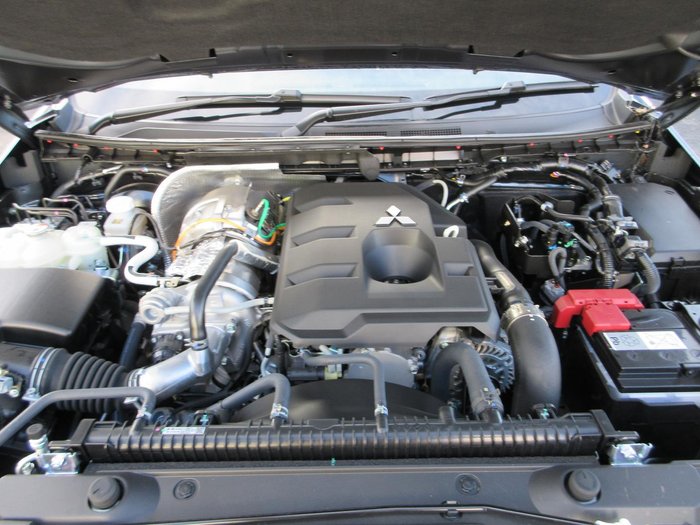 2024 Mitsubishi Triton GLS
