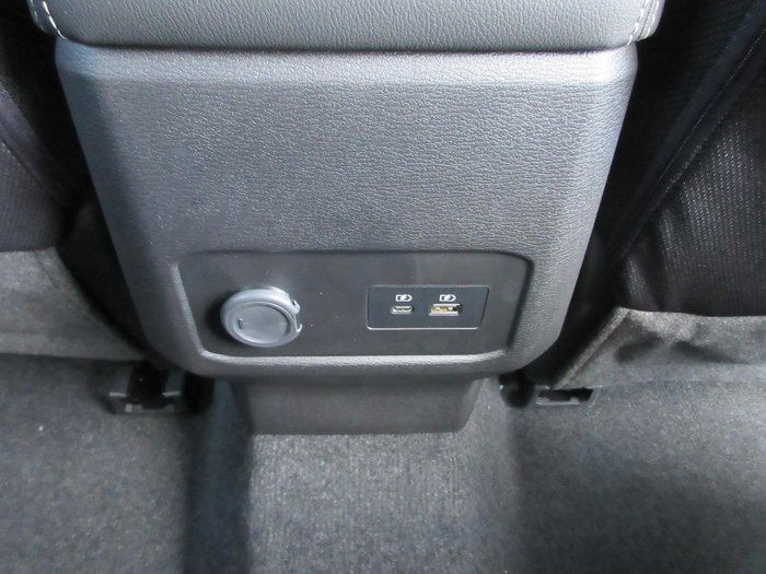 2024 Mitsubishi Triton GLS
