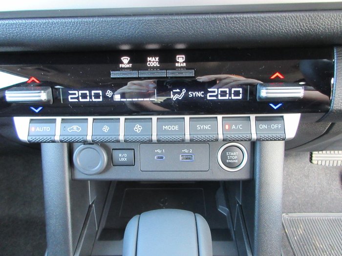 2024 Mitsubishi Triton GLS