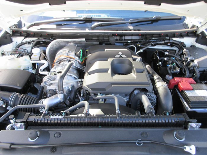 2024 Mitsubishi Triton GLS