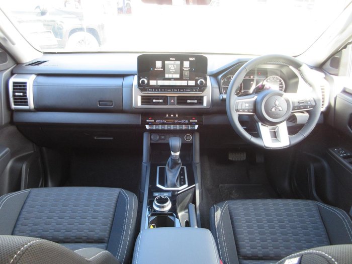 2024 Mitsubishi Triton GLS