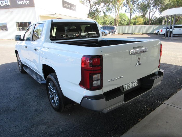2024 Mitsubishi Triton GLS