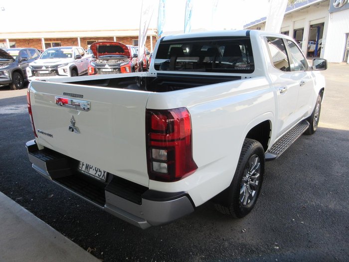 2024 Mitsubishi Triton GLS
