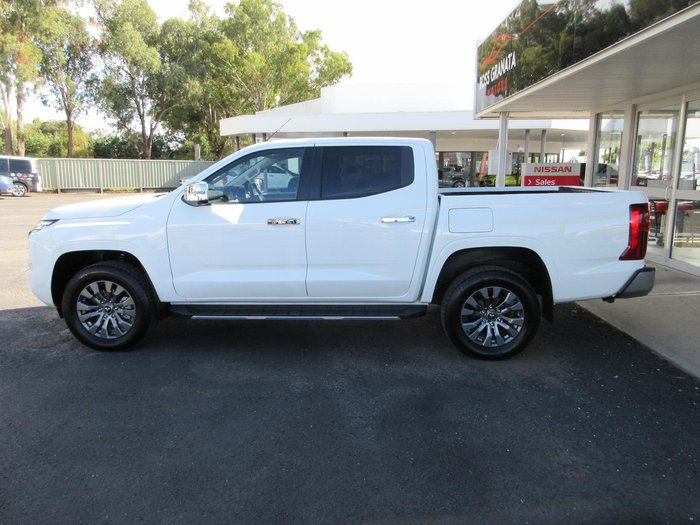 2024 Mitsubishi Triton GLS
