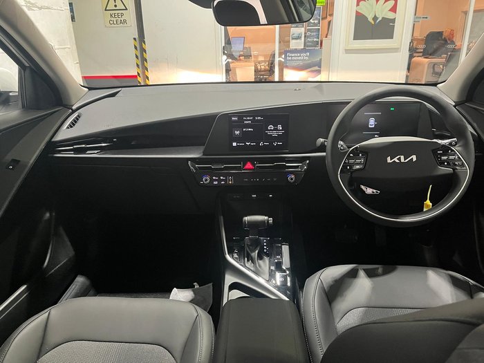 2025 Kia Niro HEV S