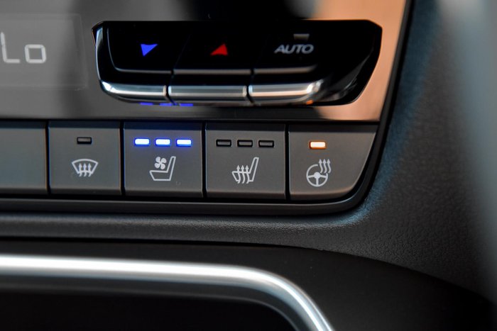 2025 Mazda CX-60 P50e Azami