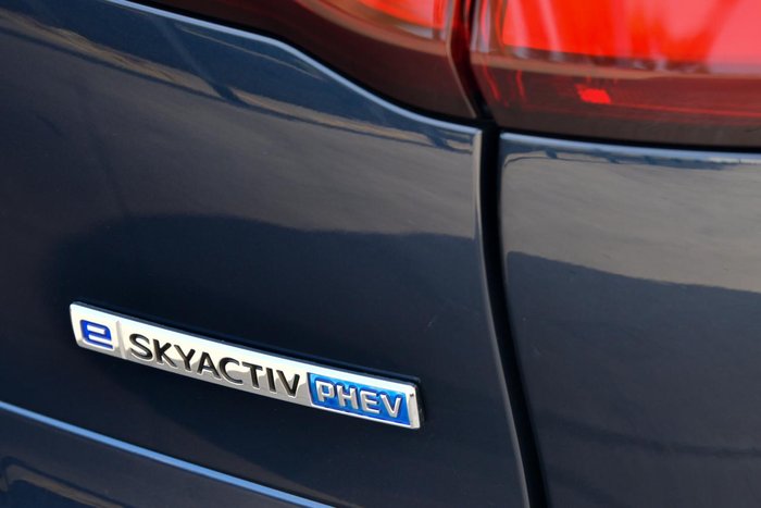 2025 Mazda CX-60 P50e Azami