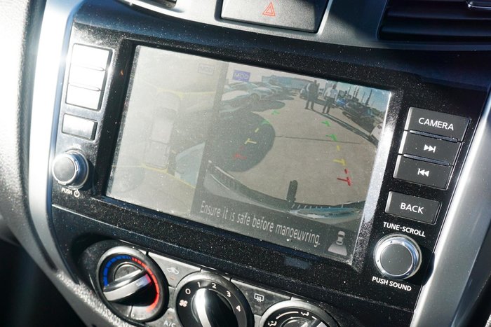 2023 Nissan Navara ST
