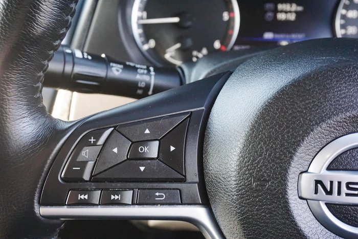 2023 Nissan Navara ST