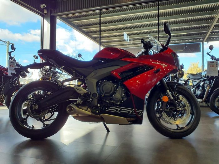 2025 Triumph Daytona 660 LAMS Daytona Black