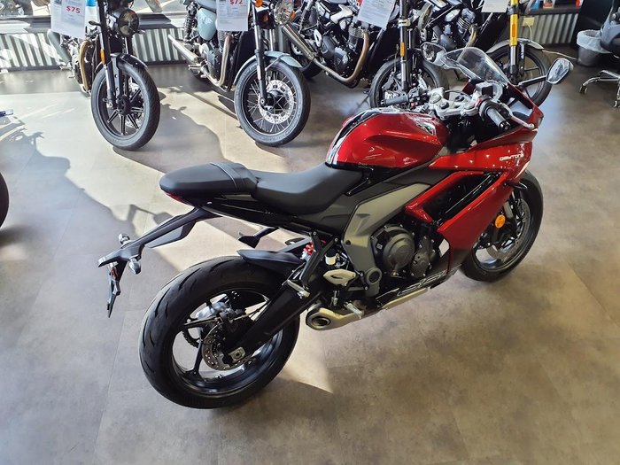 2025 Triumph Daytona 660 LAMS Daytona Black