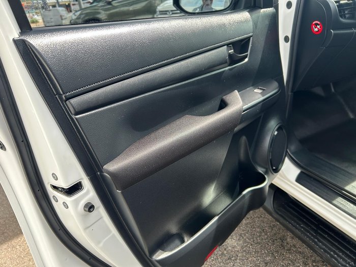 2018 Toyota Hilux SR Hi-Rider GUN136R 4x2 Glacier White