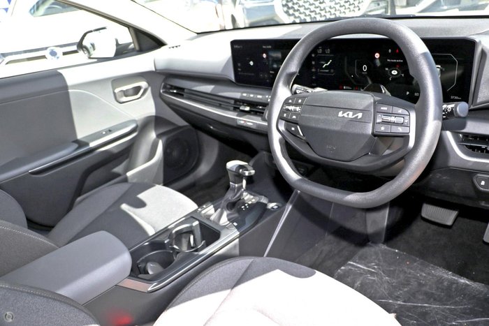 2025 Kia K4 Sport