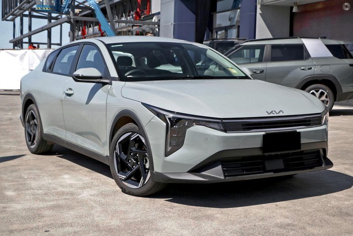 2025 Kia K4 Sport