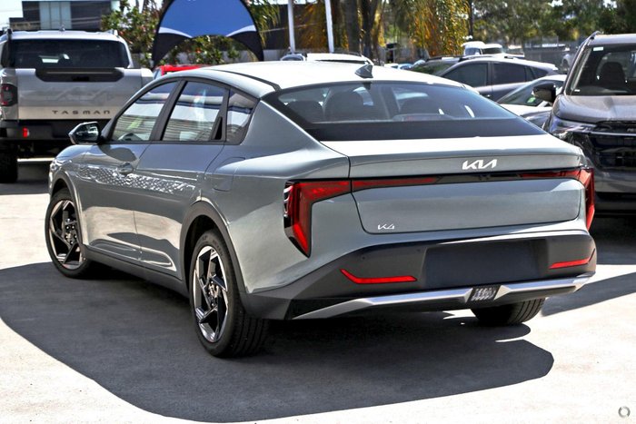 2025 Kia K4 Sport