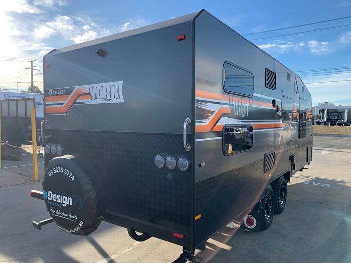 2025 York Orlando 21' Family Van