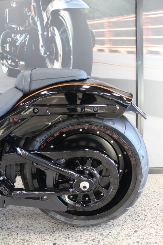 2025 Harley-davidson FXBR BREAKOUT (117) billiard gray