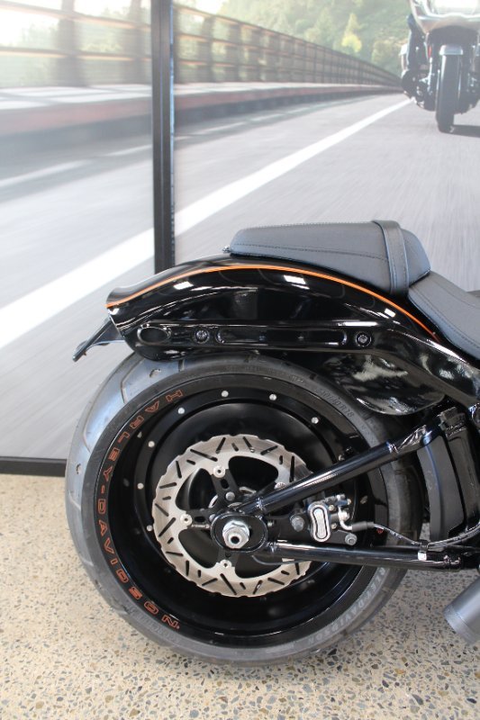 2025 Harley-davidson FXBR BREAKOUT (117) billiard gray