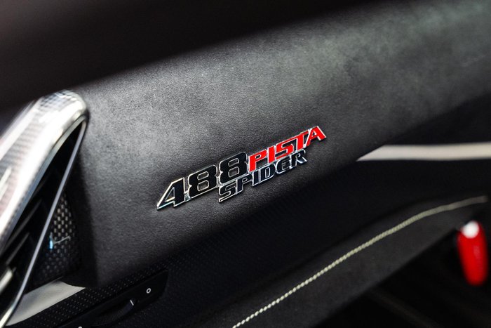 2020 Ferrari 488 Pista Spider F142 Canna di Fucile