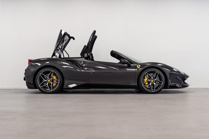 2020 Ferrari 488 Pista Spider F142 Canna di Fucile