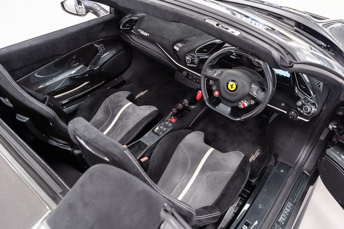 2020 Ferrari 488 Pista Spider F142 Canna di Fucile
