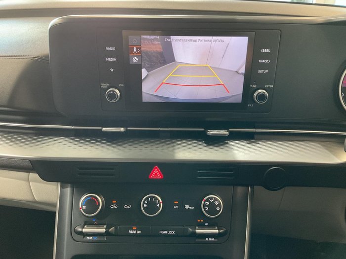 2023 Kia Carnival S