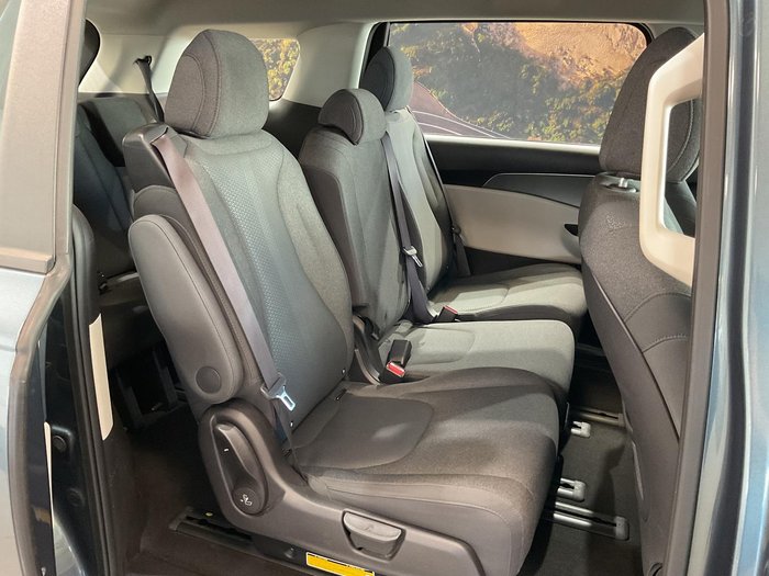 2023 Kia Carnival S
