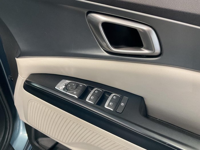 2023 Kia Carnival S