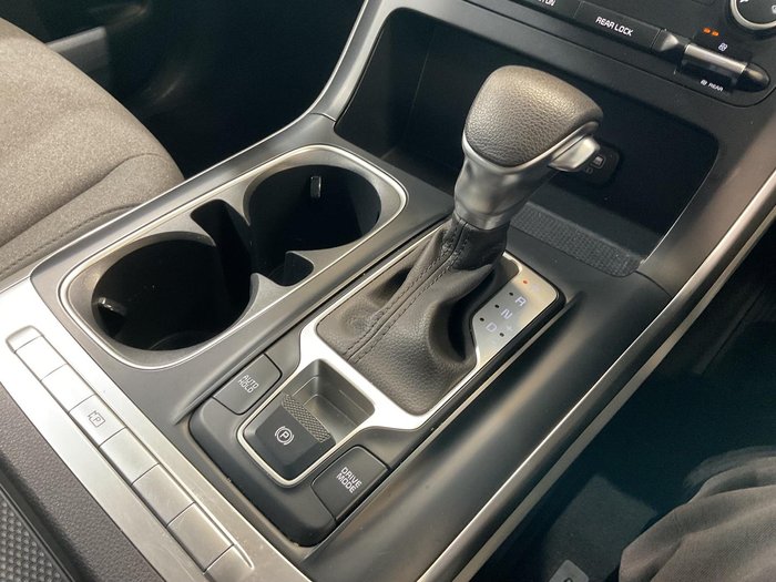 2023 Kia Carnival S