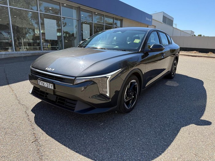 2025 Kia K4 Sport