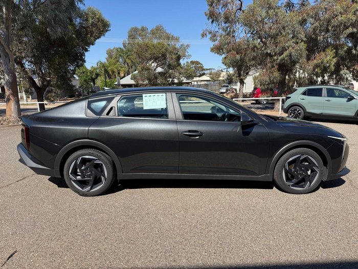 2025 Kia K4 Sport